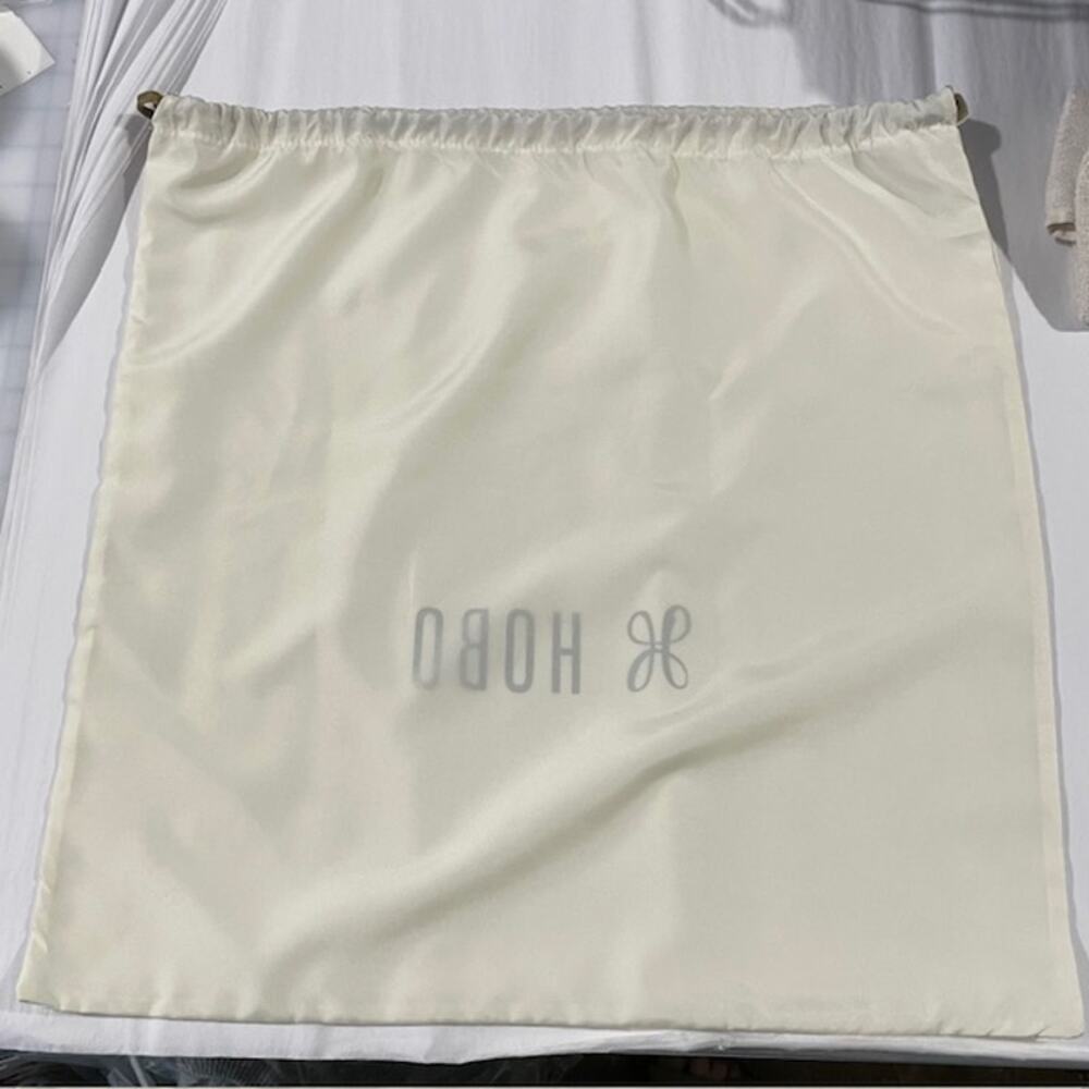 HOBO "Praise" leather tote bag in black. - Picture 13 of 15